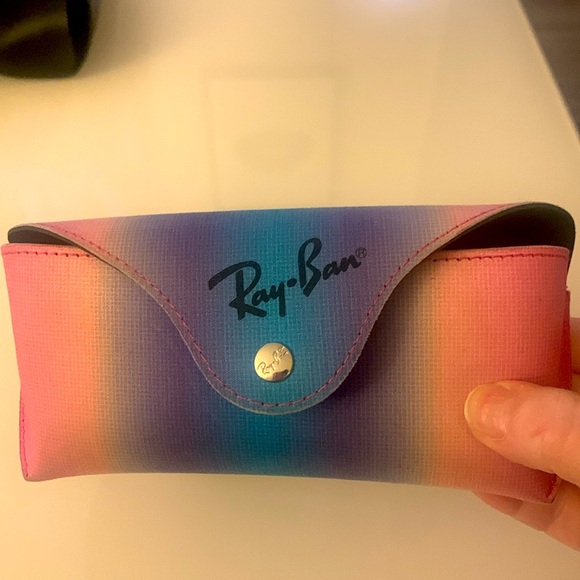 Ray-Ban Wayfarers Original Black Sunglasses - Picture 12 of 13